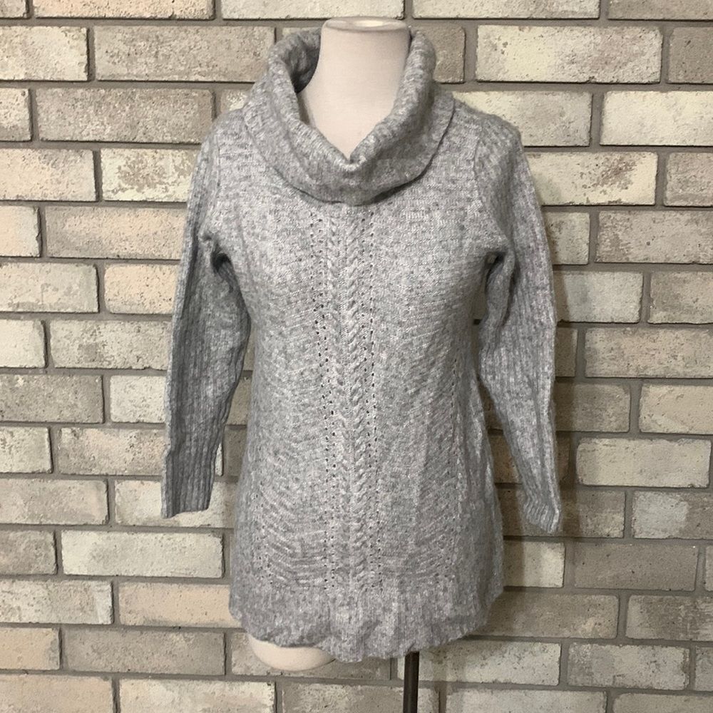 3for$20 sweater medium runs smaller like small
